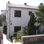 Apartment In Malinska - Insel Krk 12860 Malinska