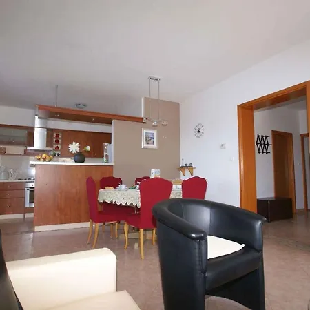 Apartment In Malinska - Insel Krk 12860 *