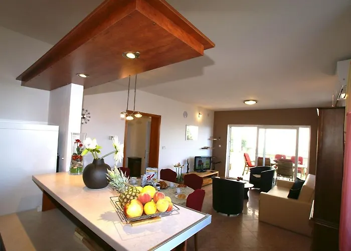 Апартаменты In - Insel Krk 12860 *